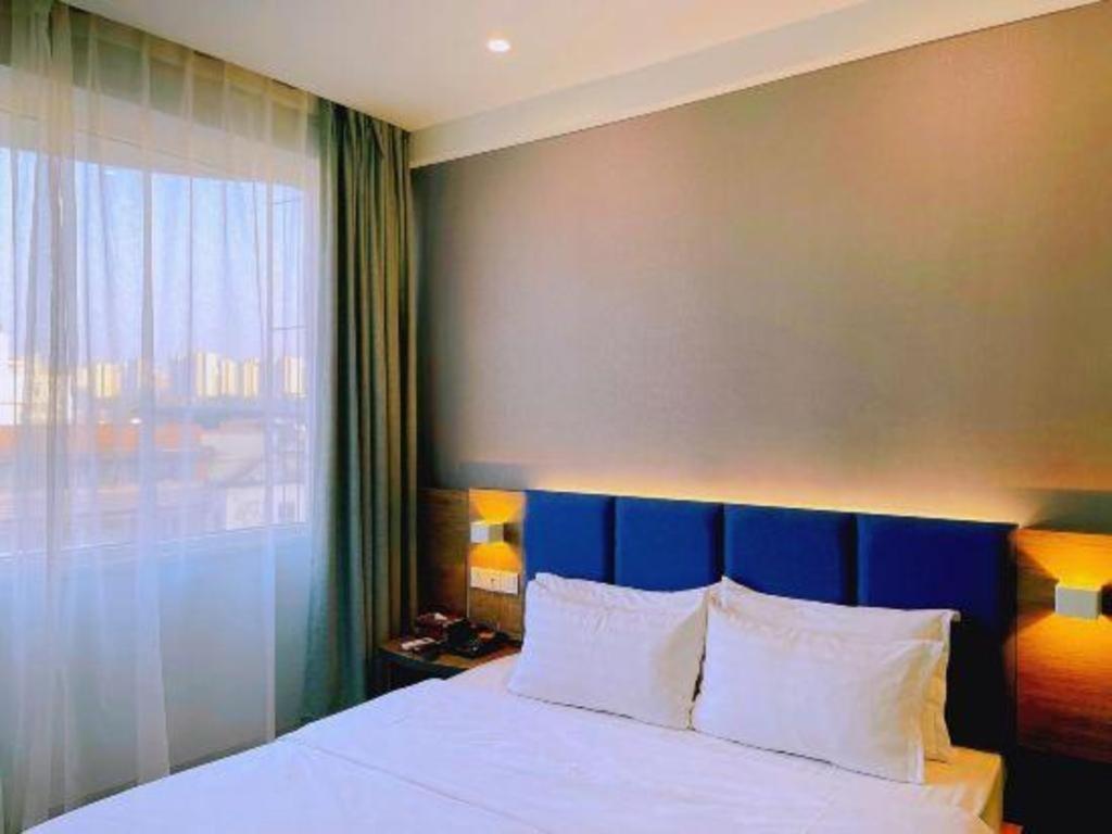 7 Days Inn Luzhou Commercial Pedestrian Street Center Экстерьер фото